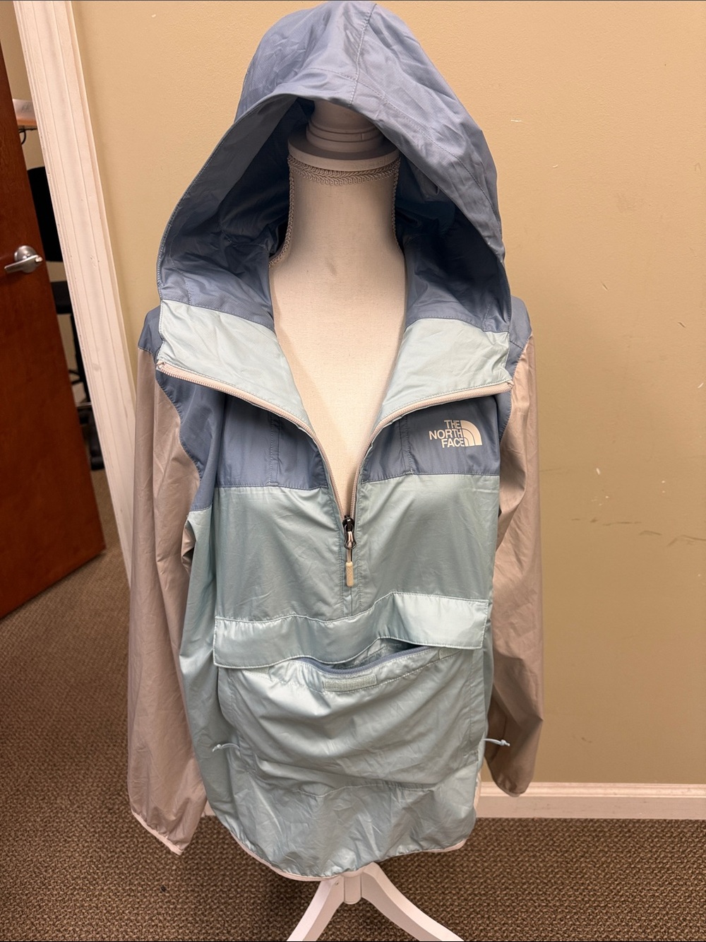 The North Face Fanorak Packable Hooded Anorak Windbreaker Jacket Men’s M